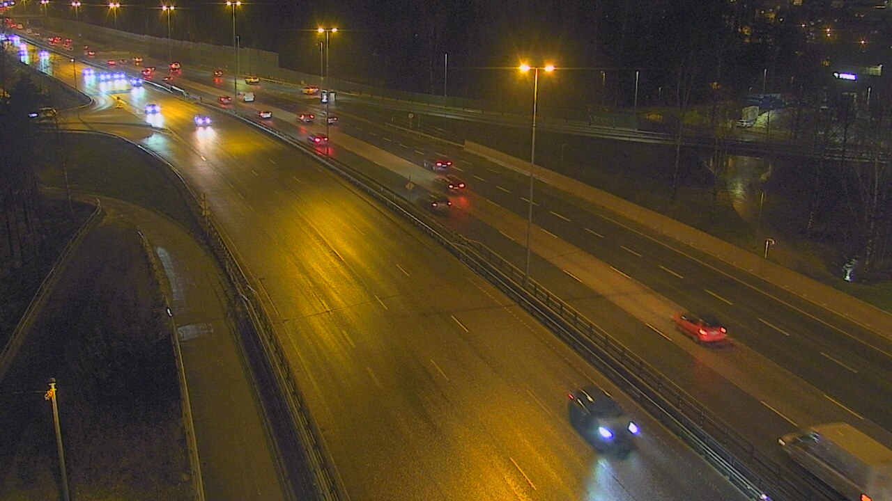 Weather Camera Image Väg 101 Helsingfors, Vichtisvägens korsning, Helsinki, Uusimaa