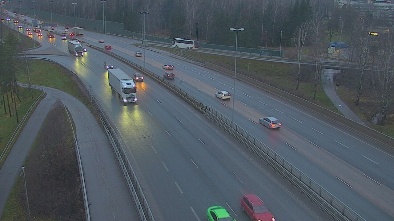 Weather Camera Image Väg 101 Helsingfors, Vichtisvägens korsning, Helsinki, Uusimaa