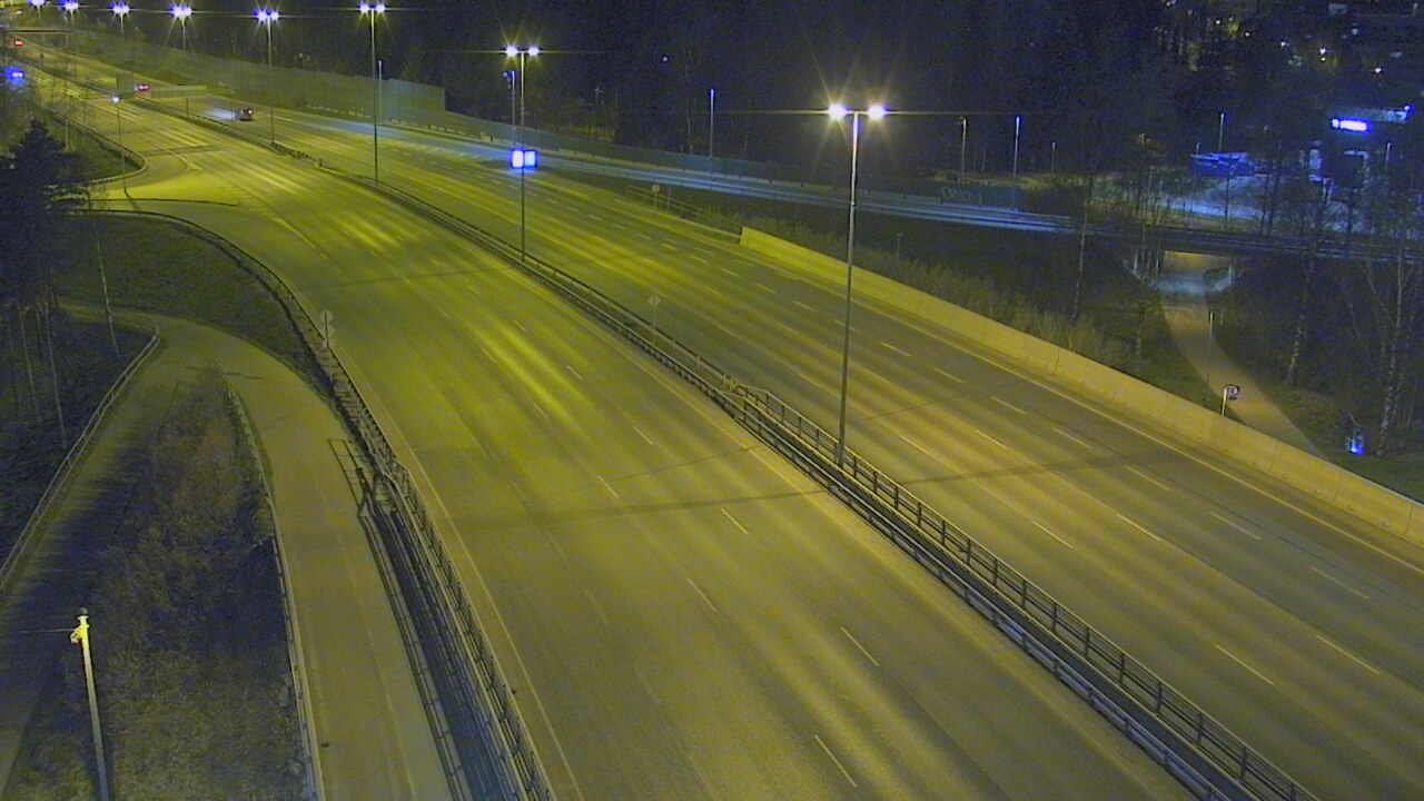 Weather Camera Image Road 101 Helsinki, Vihdintien risteys, Helsinki, Uusimaa