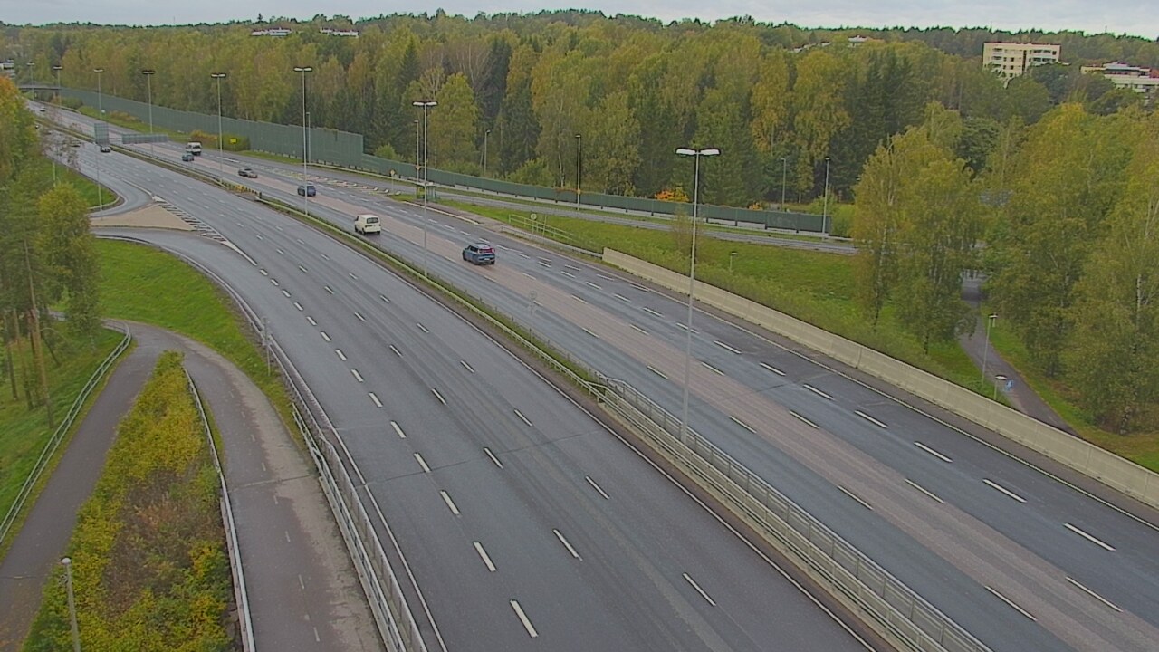 Weather Camera Image Road 101 Helsinki, Vihdintien risteys, Helsinki, Uusimaa