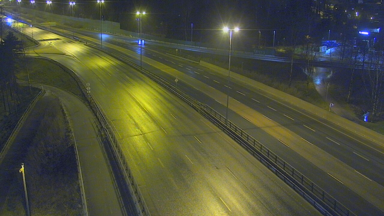 Weather Camera Image Väg 101 Helsingfors, Vichtisvägens korsning, Helsinki, Uusimaa