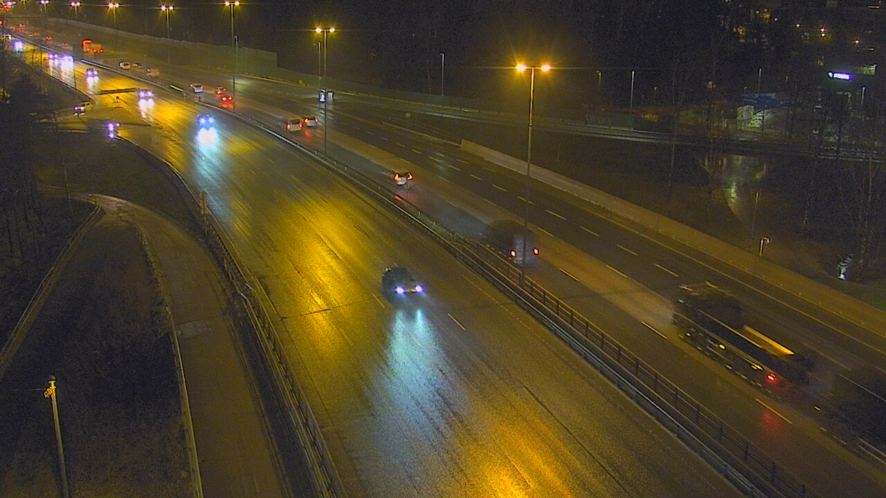 Weather Camera Image Väg 101 Helsingfors, Vichtisvägens korsning, Helsinki, Uusimaa