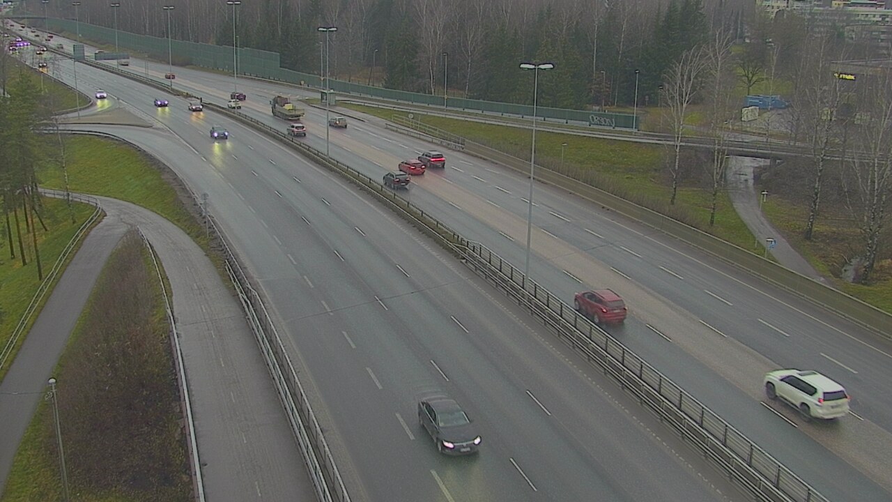 Weather Camera Image Väg 101 Helsingfors, Vichtisvägens korsning, Helsinki, Uusimaa