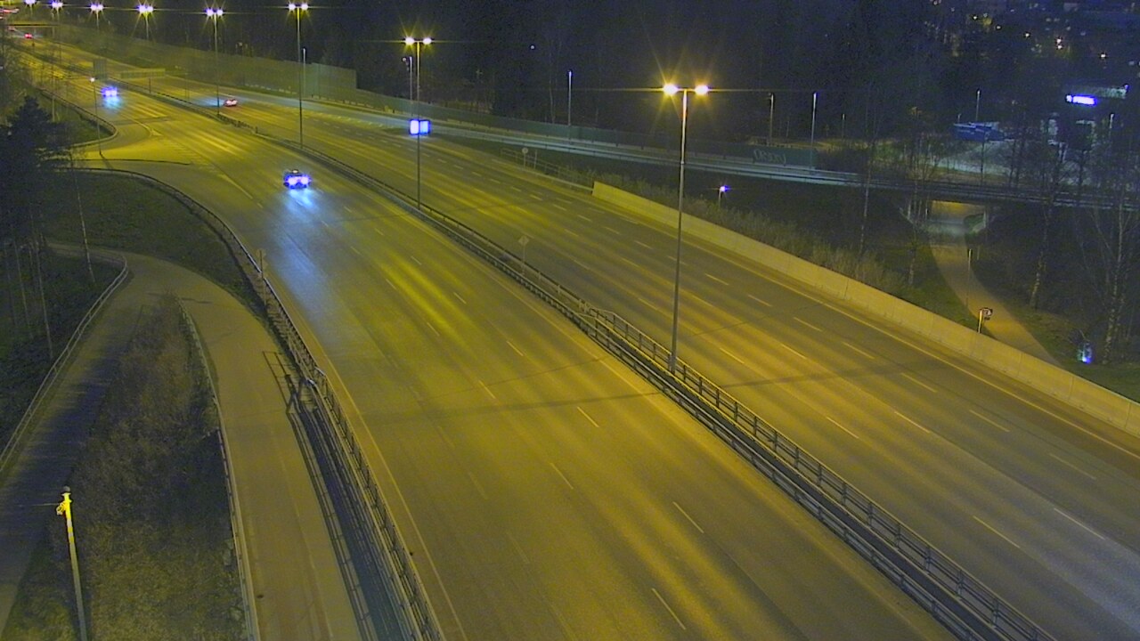 Weather Camera Image Road 101 Helsinki, Vihdintien risteys, Helsinki, Uusimaa