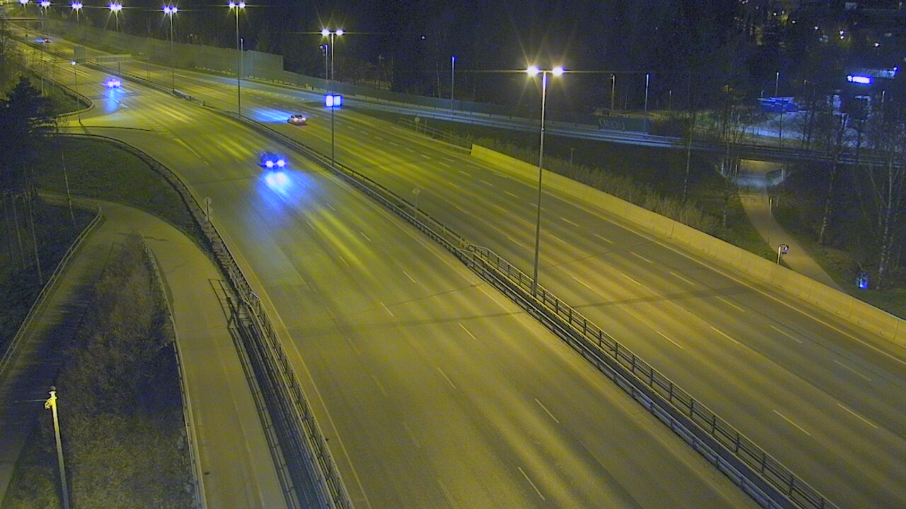 Weather Camera Image Road 101 Helsinki, Vihdintien risteys, Helsinki, Uusimaa