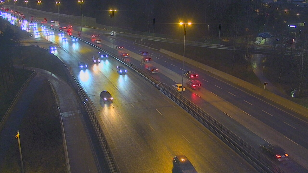 Weather Camera Image Väg 101 Helsingfors, Vichtisvägens korsning, Helsinki, Uusimaa