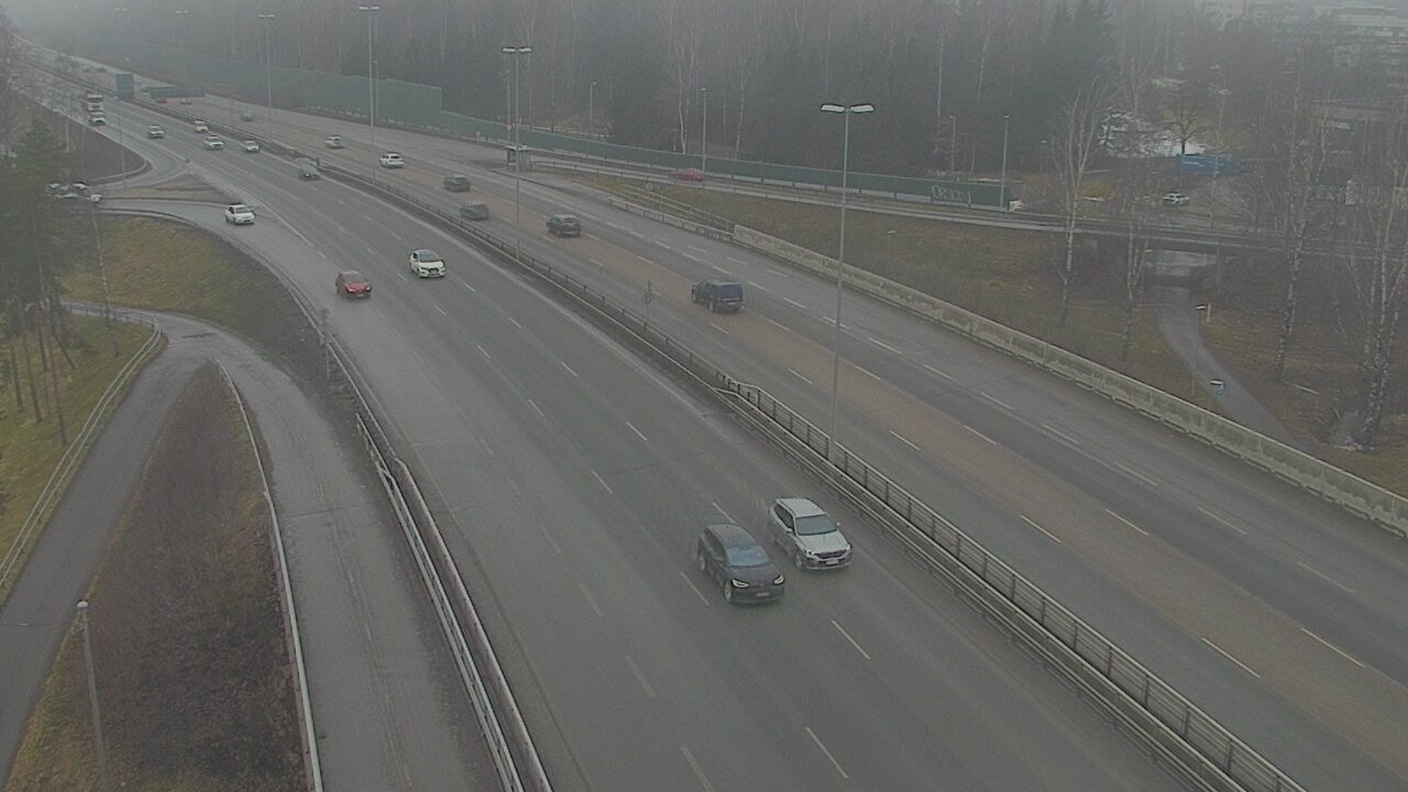 Weather Camera Image Road 101 Helsinki, Vihdintien risteys, Helsinki, Uusimaa
