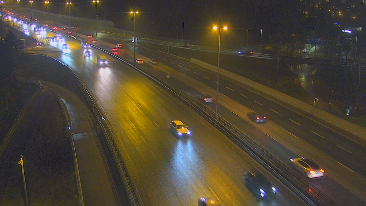 Weather Camera Image Väg 101 Helsingfors, Vichtisvägens korsning, Helsinki, Uusimaa