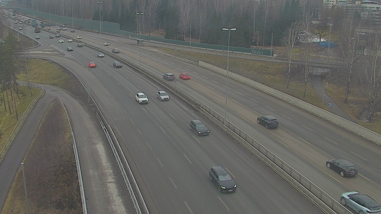 Weather Camera Image Road 101 Helsinki, Vihdintien risteys, Helsinki, Uusimaa