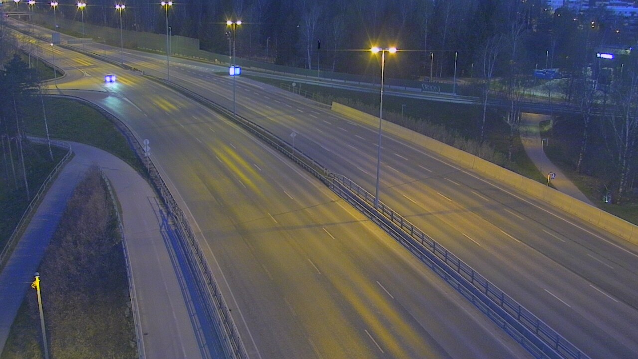 Weather Camera Image Väg 101 Helsingfors, Vichtisvägens korsning, Helsinki, Uusimaa