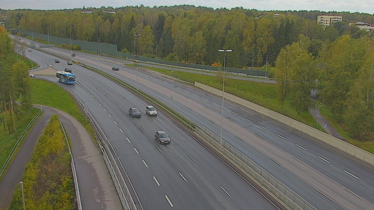 Weather Camera Image Road 101 Helsinki, Vihdintien risteys, Helsinki, Uusimaa