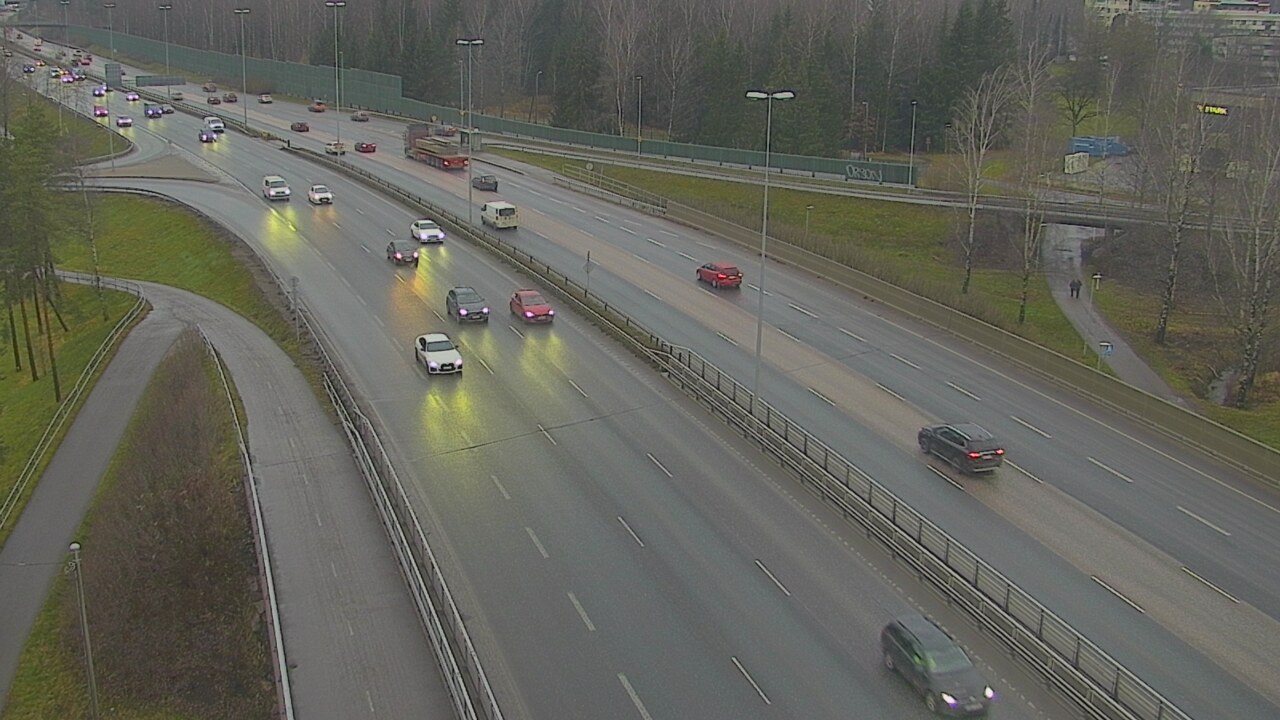 Weather Camera Image Väg 101 Helsingfors, Vichtisvägens korsning, Helsinki, Uusimaa