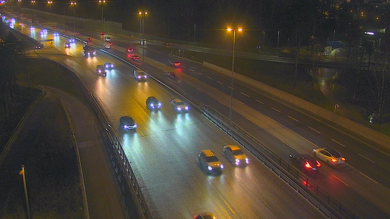 Weather Camera Image Väg 101 Helsingfors, Vichtisvägens korsning, Helsinki, Uusimaa