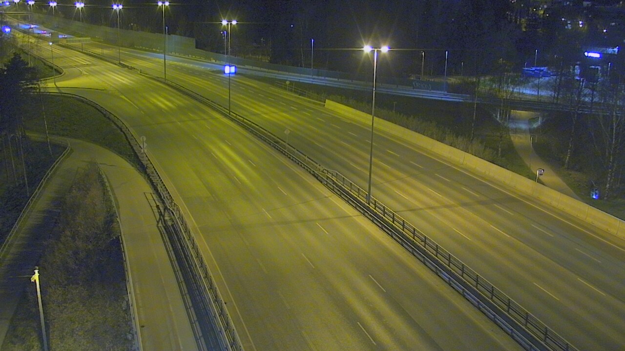 Weather Camera Image Road 101 Helsinki, Vihdintien risteys, Helsinki, Uusimaa