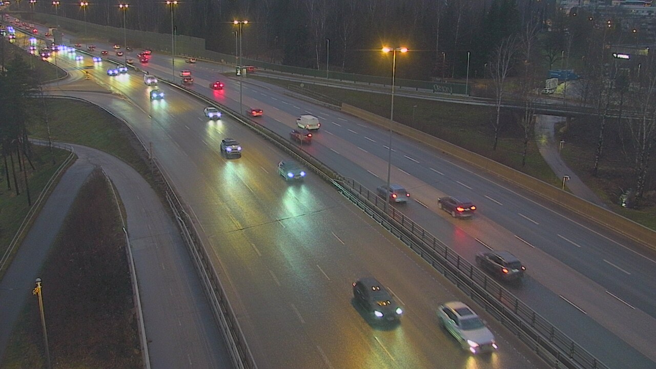 Weather Camera Image Väg 101 Helsingfors, Vichtisvägens korsning, Helsinki, Uusimaa