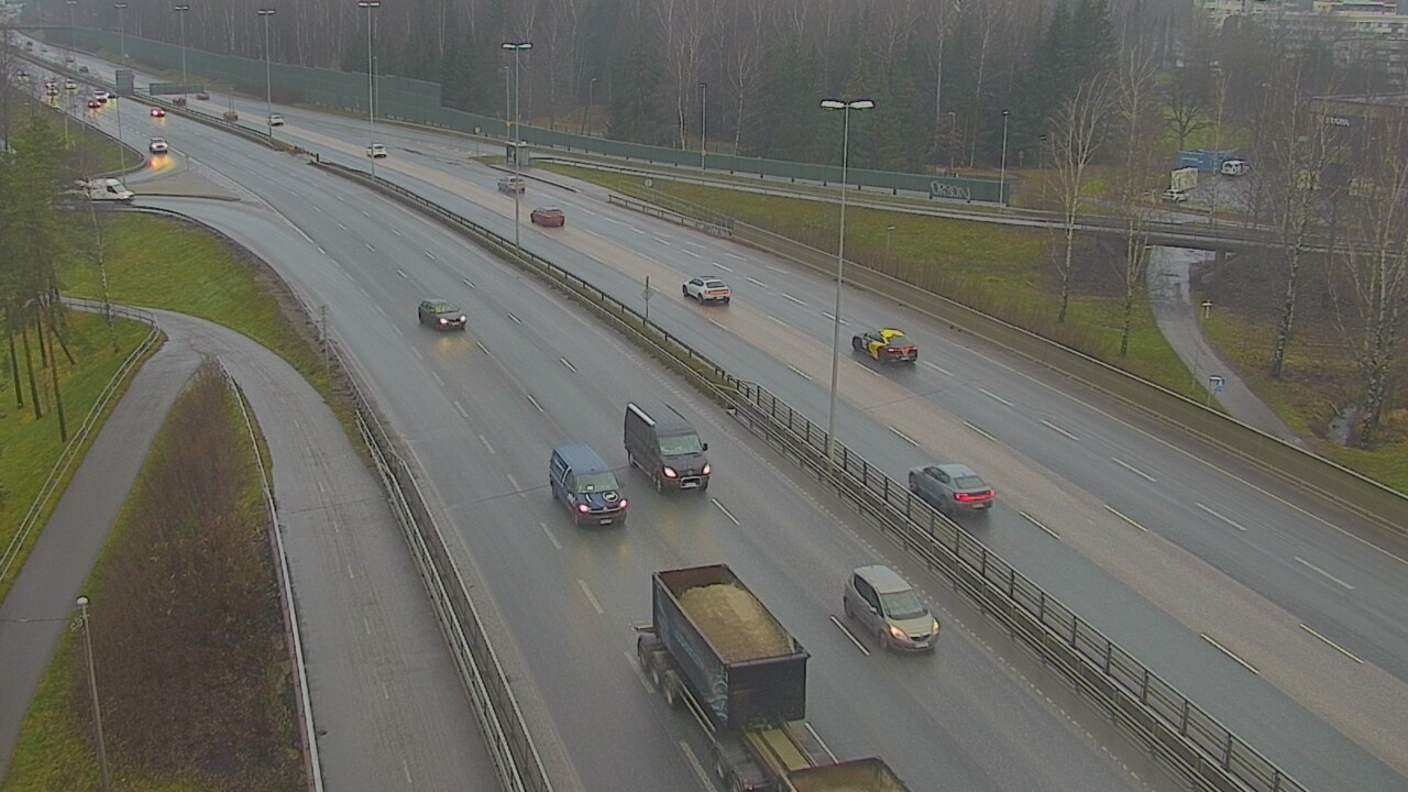 Weather Camera Image Väg 101 Helsingfors, Vichtisvägens korsning, Helsinki, Uusimaa