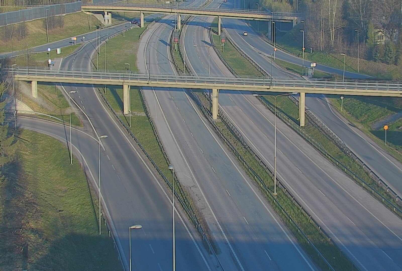 Weather Camera Image Väg 101 Esbo, Åboleden korsning, Espoo, Uusimaa