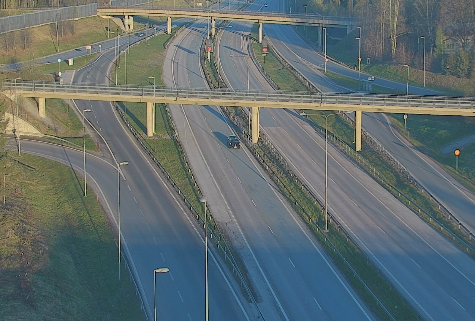 Weather Camera Image Väg 101 Esbo, Åboleden korsning, Espoo, Uusimaa