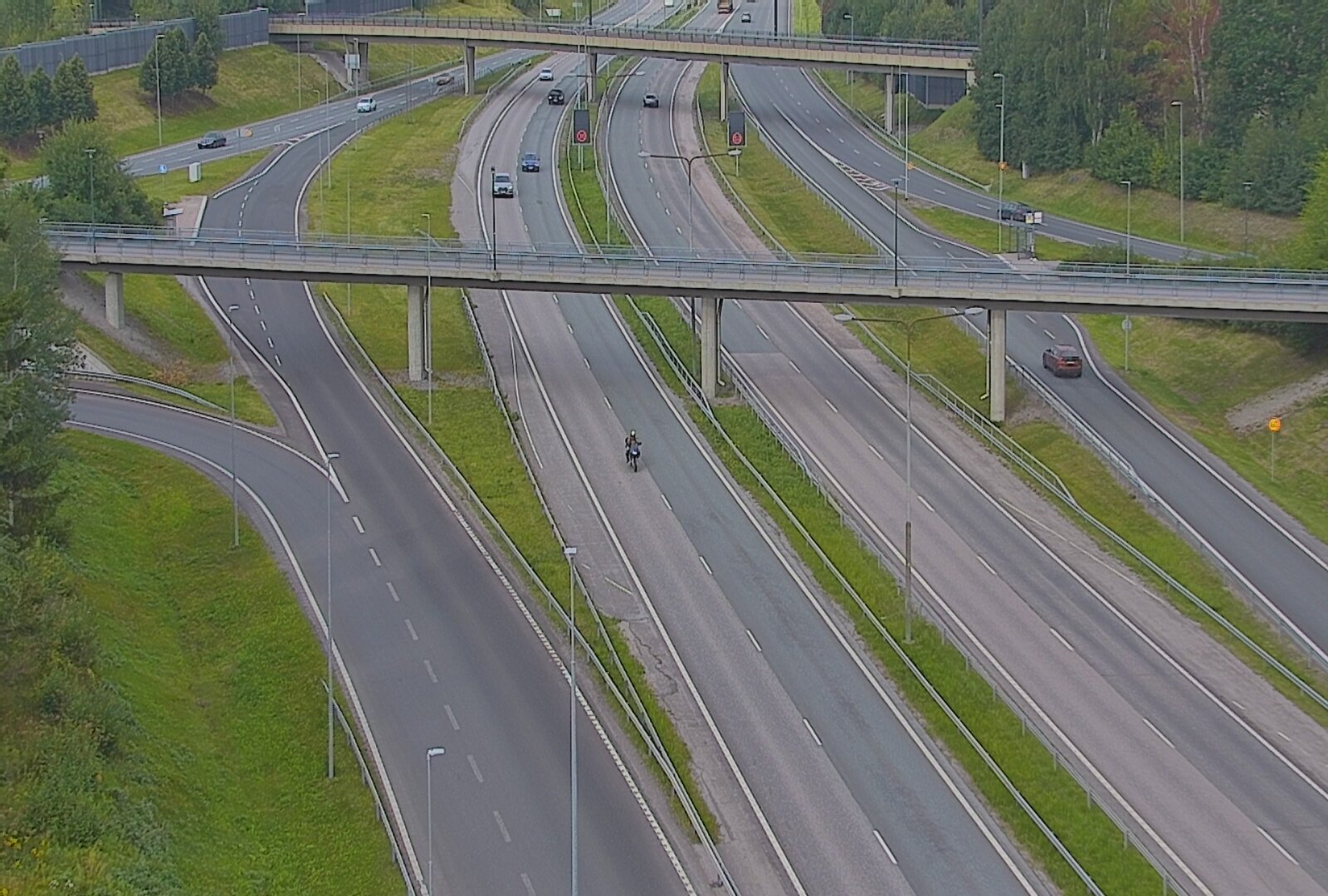 Weather Camera Image Väg 101 Esbo, Åboleden korsning, Espoo, Uusimaa
