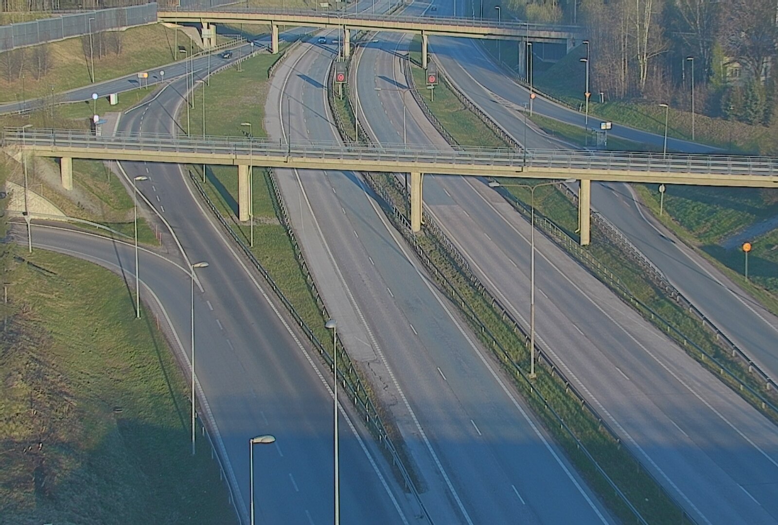 Weather Camera Image Väg 101 Esbo, Åboleden korsning, Espoo, Uusimaa