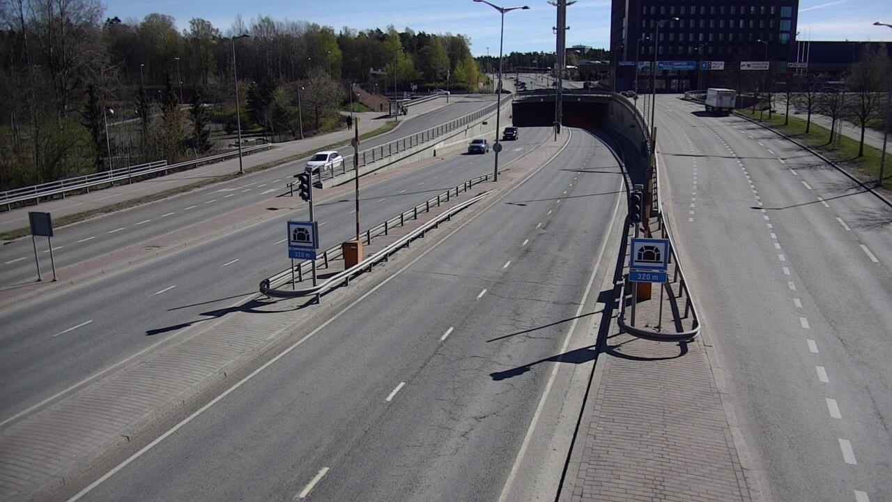 Kelikamerat Kuva Tie 100 Helsinki Hakamäentie, Kivihaan tunneli, länsi, Helsinki, Uusimaa