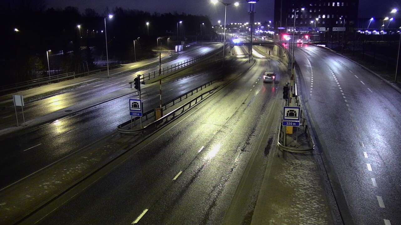 Kelikamerat Kuva Tie 100 Helsinki Hakamäentie, Kivihaan tunneli, länsi, Helsinki, Uusimaa