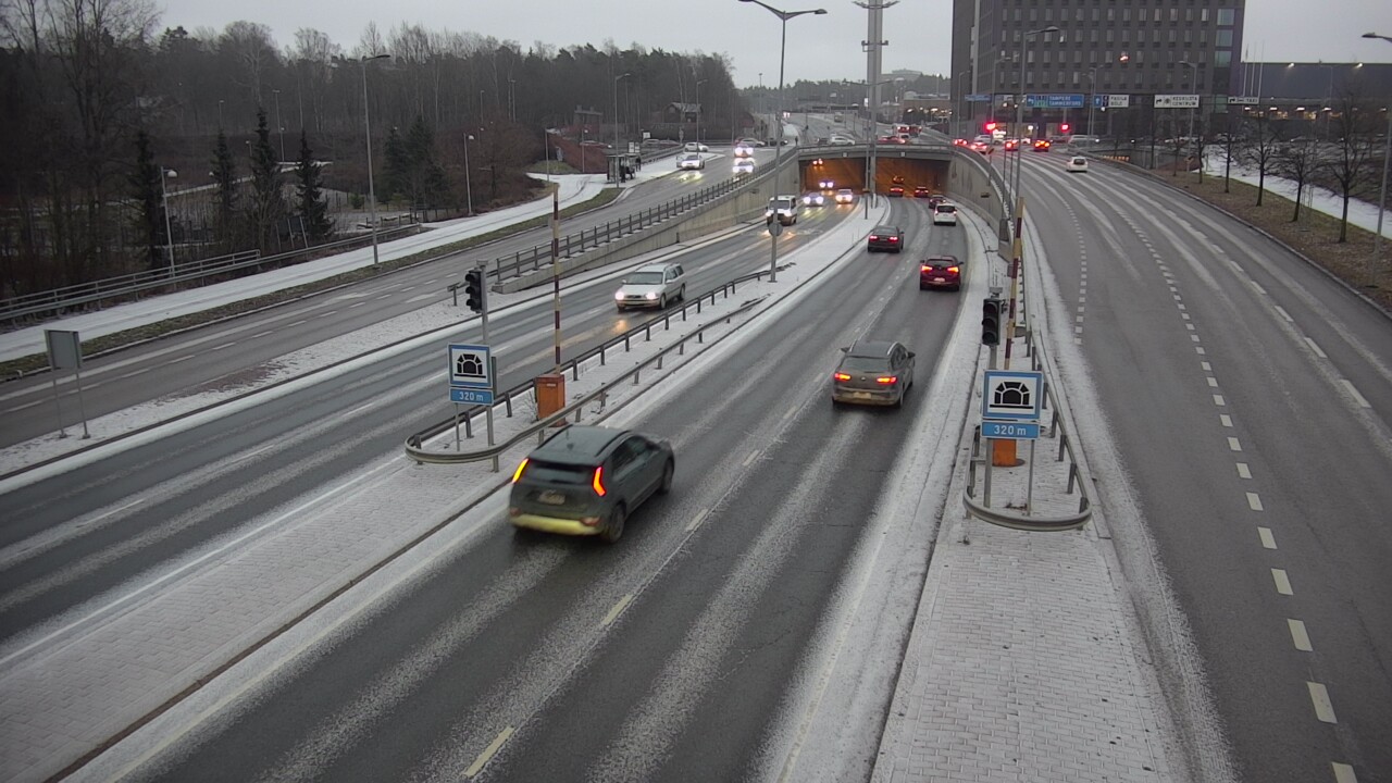 Kelikamerat Kuva Tie 100 Helsinki Hakamäentie, Kivihaan tunneli, länsi, Helsinki, Uusimaa