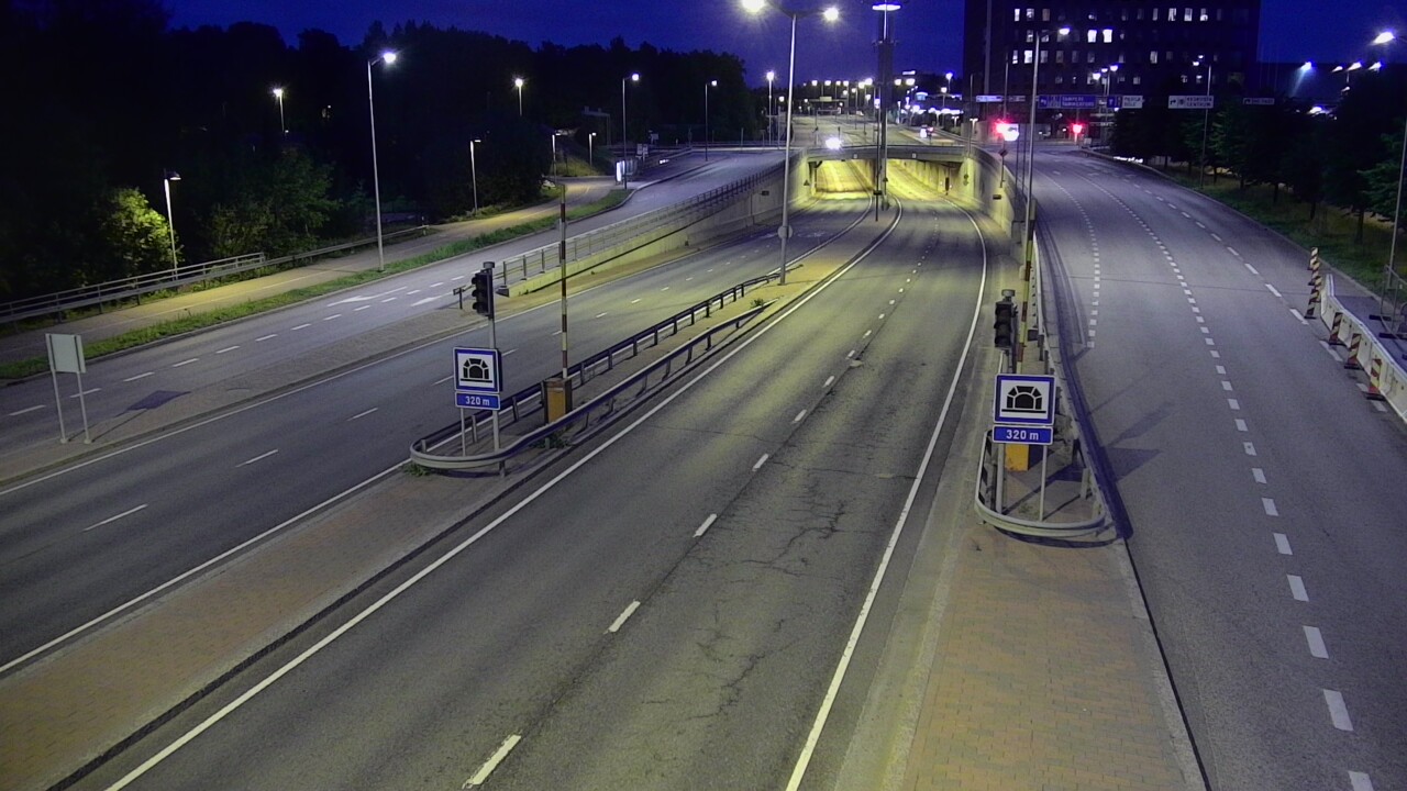 Kelikamerat Kuva Tie 100 Helsinki Hakamäentie, Kivihaan tunneli, länsi, Helsinki, Uusimaa
