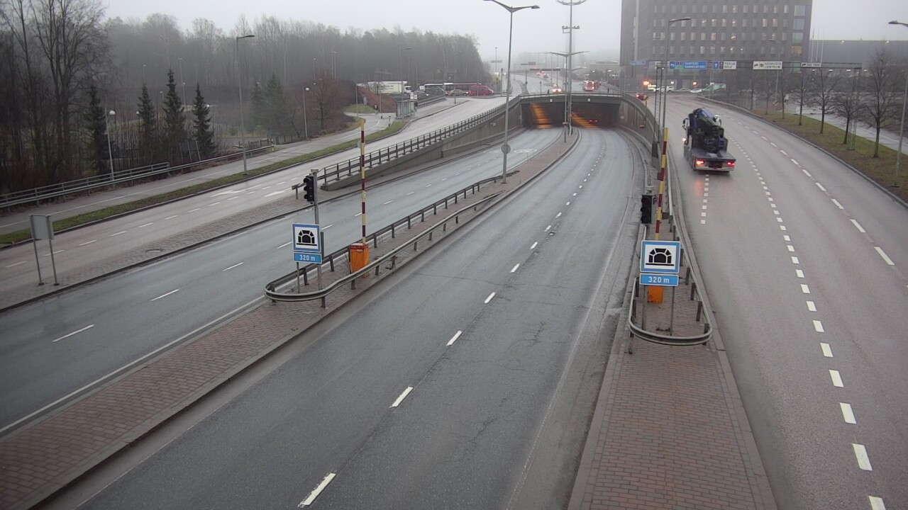 Kelikamerat Kuva Tie 100 Helsinki Hakamäentie, Kivihaan tunneli, länsi, Helsinki, Uusimaa