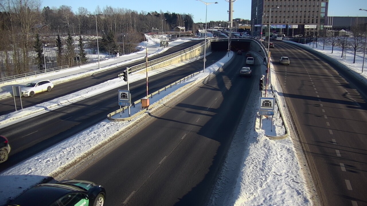 Kelikamerat Kuva Tie 100 Helsinki Hakamäentie, Kivihaan tunneli, länsi, Helsinki, Uusimaa