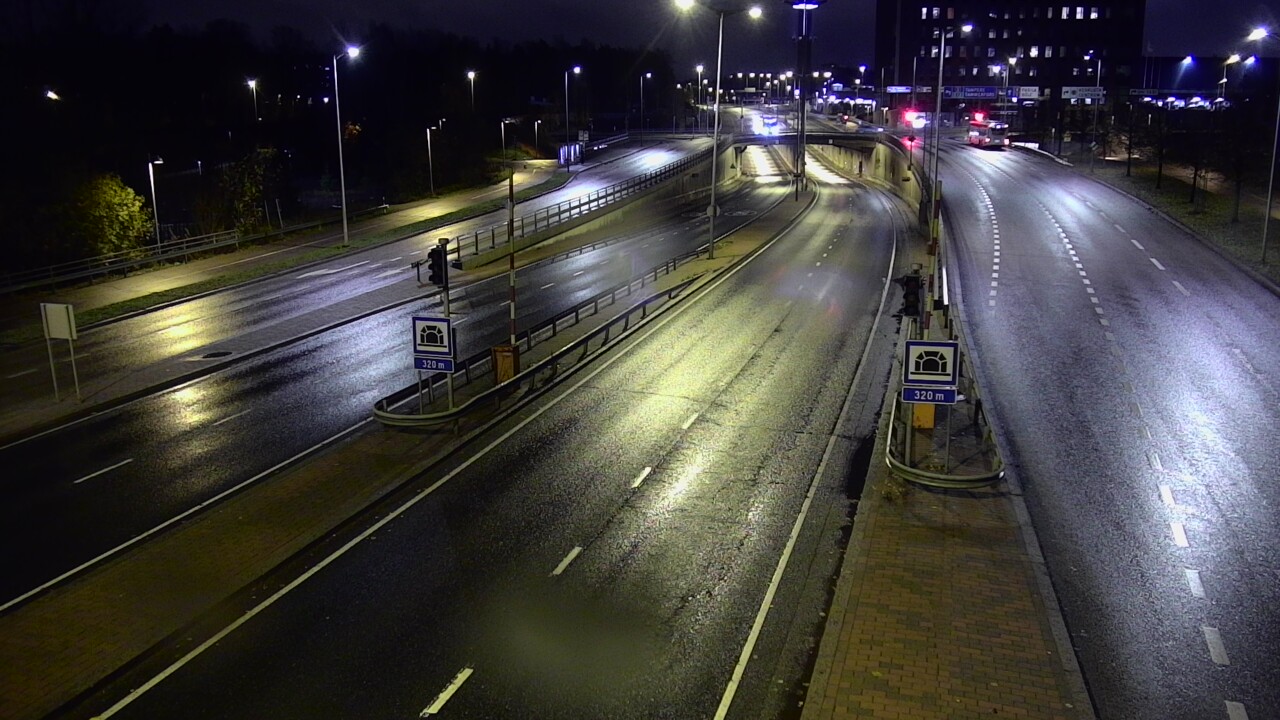 Kelikamerat Kuva Tie 100 Helsinki Hakamäentie, Kivihaan tunneli, länsi, Helsinki, Uusimaa