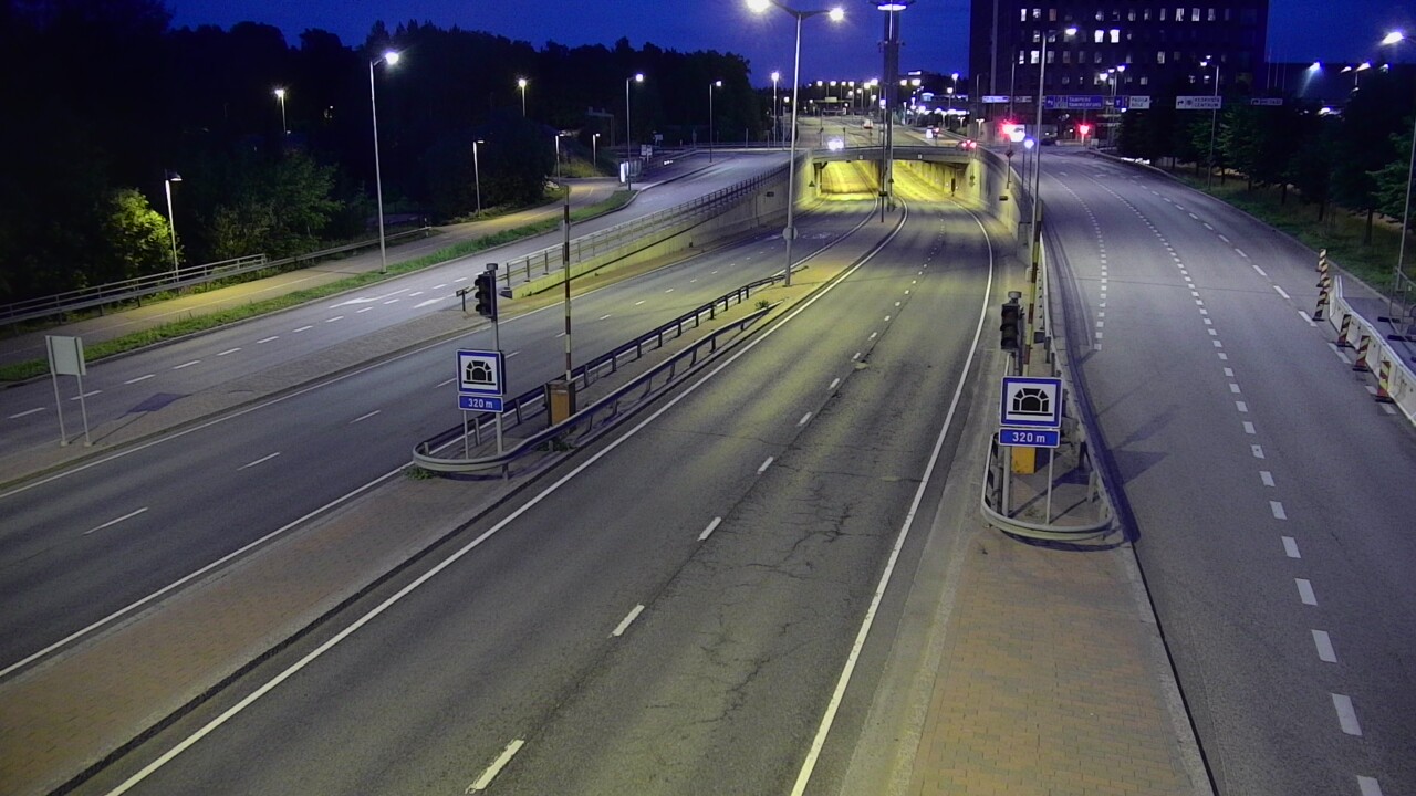 Kelikamerat Kuva Tie 100 Helsinki Hakamäentie, Kivihaan tunneli, länsi, Helsinki, Uusimaa