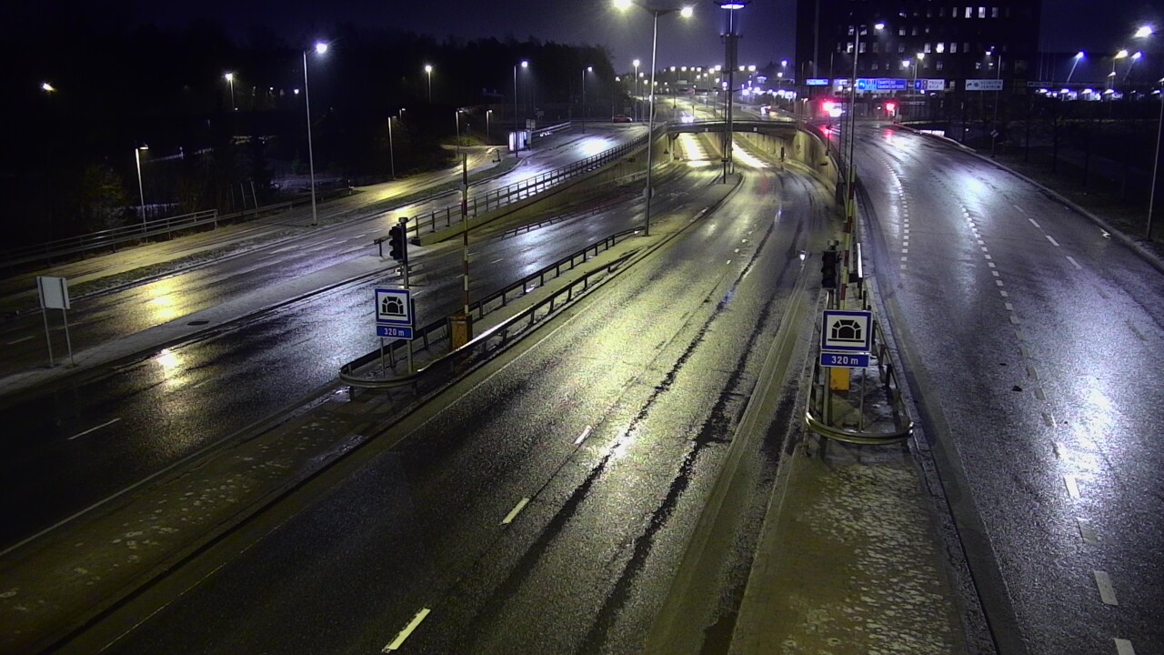 Kelikamerat Kuva Tie 100 Helsinki Hakamäentie, Kivihaan tunneli, länsi, Helsinki, Uusimaa