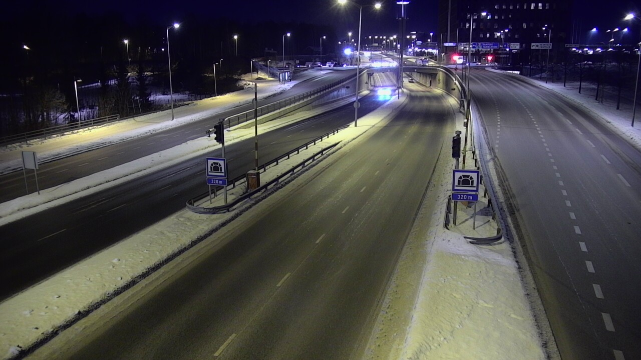 Kelikamerat Kuva Tie 100 Helsinki Hakamäentie, Kivihaan tunneli, länsi, Helsinki, Uusimaa