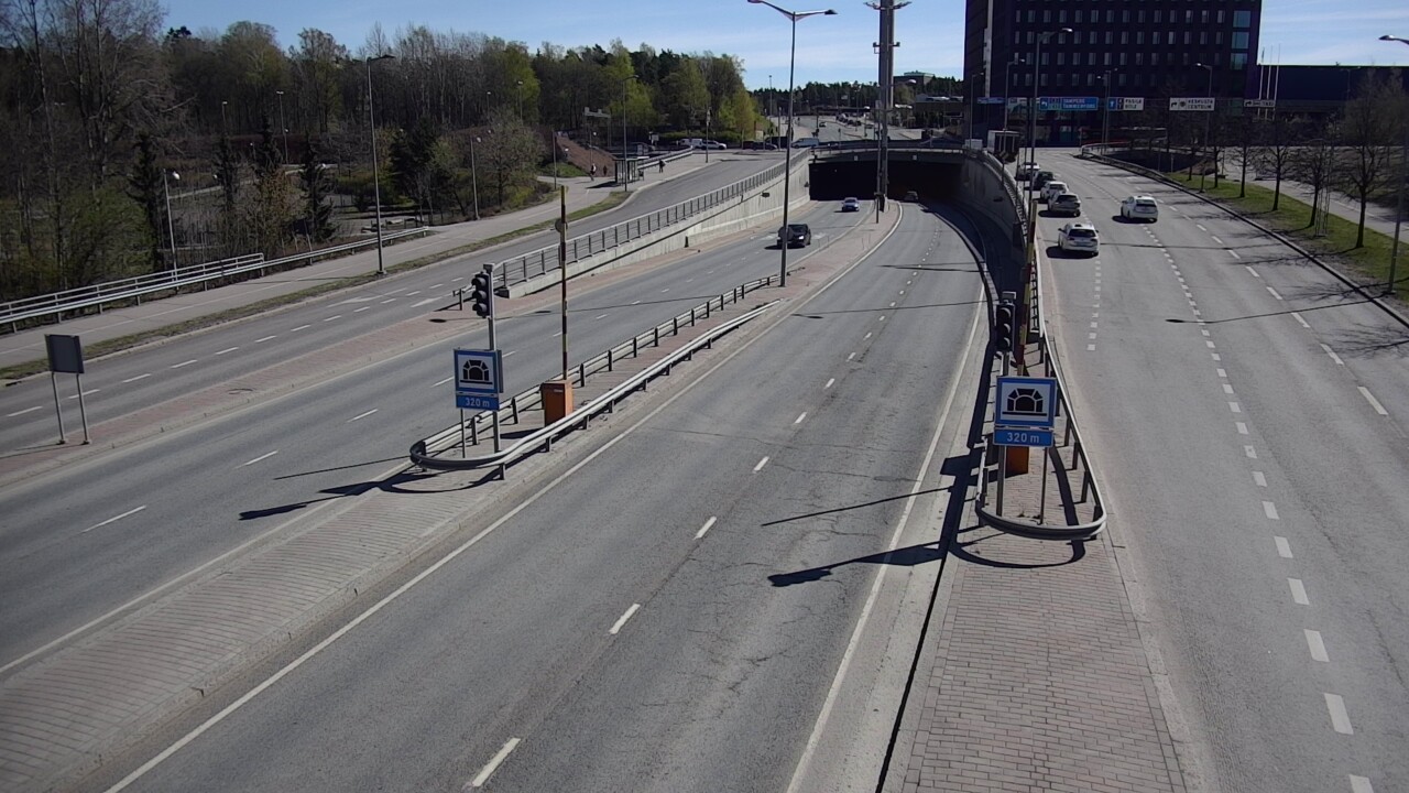 Kelikamerat Kuva Tie 100 Helsinki Hakamäentie, Kivihaan tunneli, länsi, Helsinki, Uusimaa