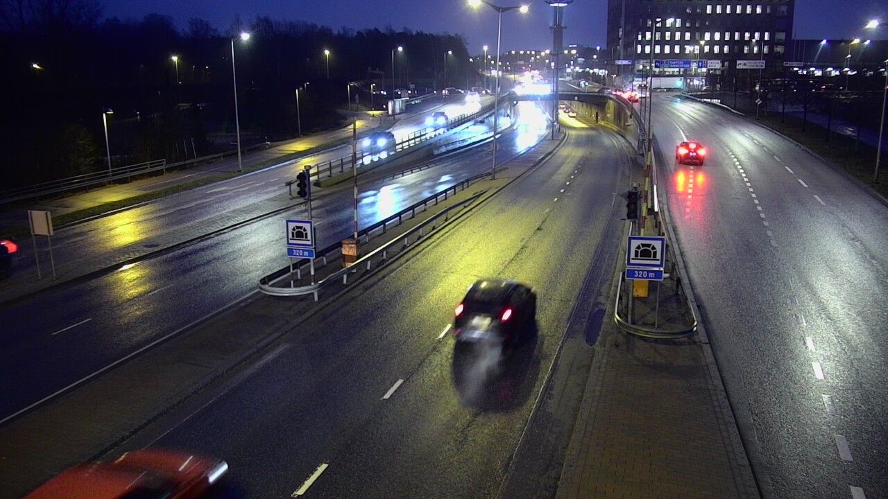 Kelikamerat Kuva Tie 100 Helsinki Hakamäentie, Kivihaan tunneli, länsi, Helsinki, Uusimaa