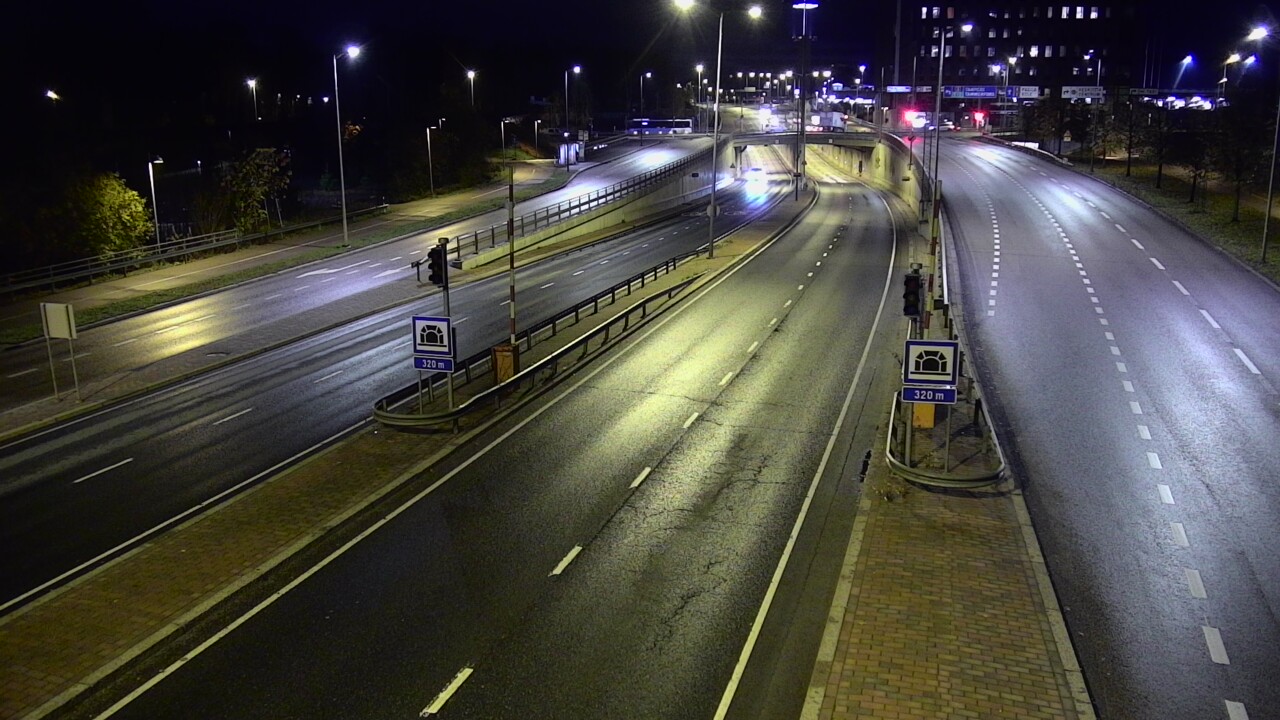 Kelikamerat Kuva Tie 100 Helsinki Hakamäentie, Kivihaan tunneli, länsi, Helsinki, Uusimaa