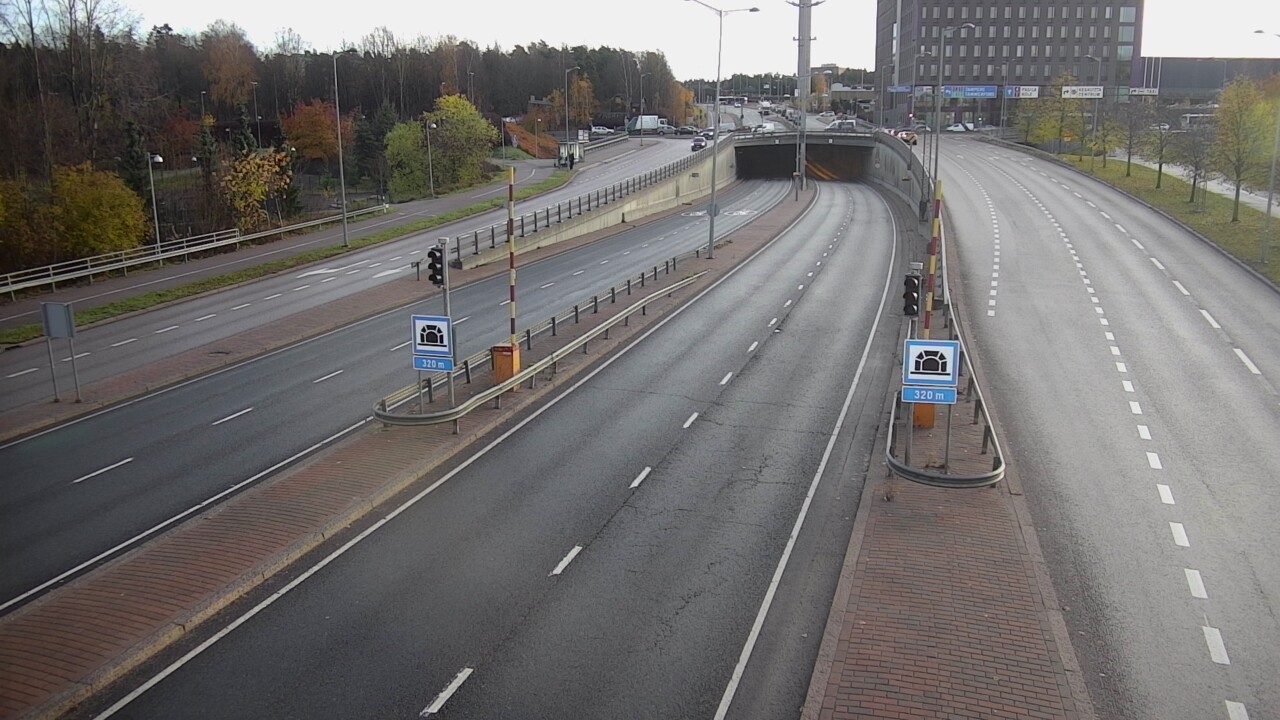 Kelikamerat Kuva Tie 100 Helsinki Hakamäentie, Kivihaan tunneli, länsi, Helsinki, Uusimaa