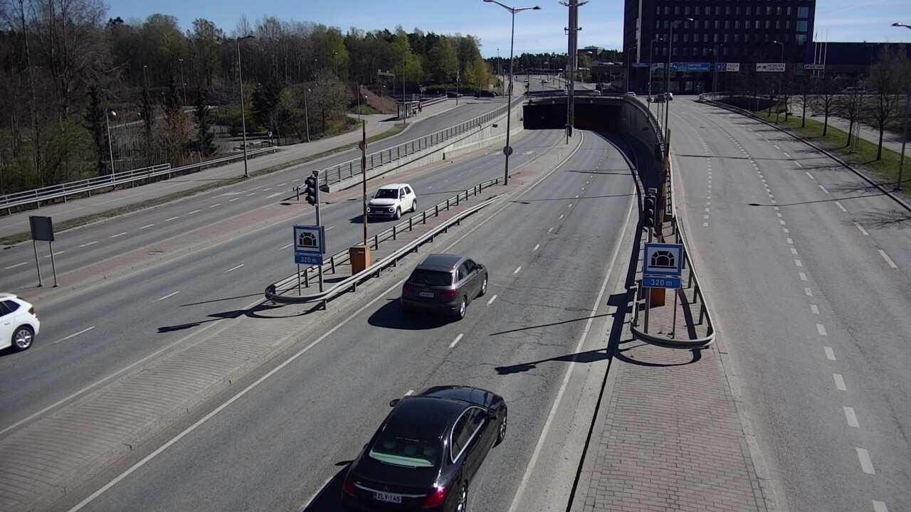 Kelikamerat Kuva Tie 100 Helsinki Hakamäentie, Kivihaan tunneli, länsi, Helsinki, Uusimaa