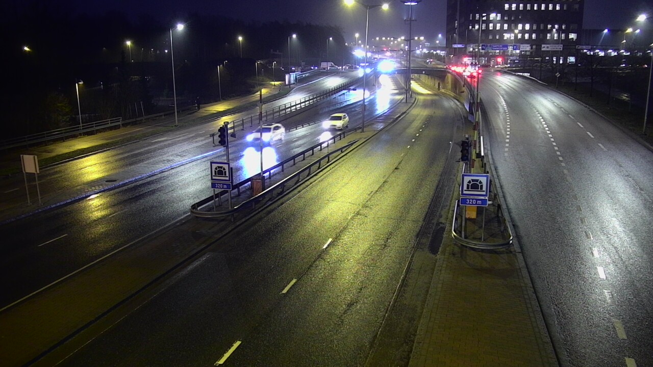 Kelikamerat Kuva Tie 100 Helsinki Hakamäentie, Kivihaan tunneli, länsi, Helsinki, Uusimaa