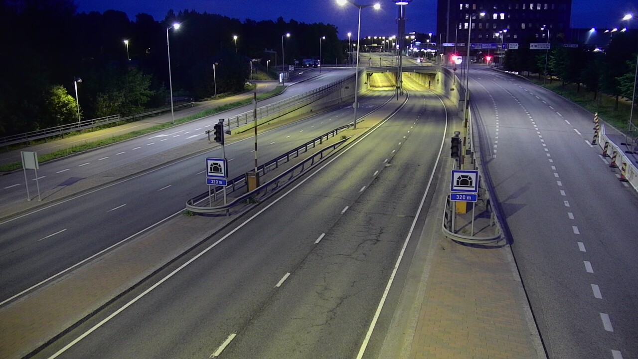 Kelikamerat Kuva Tie 100 Helsinki Hakamäentie, Kivihaan tunneli, länsi, Helsinki, Uusimaa