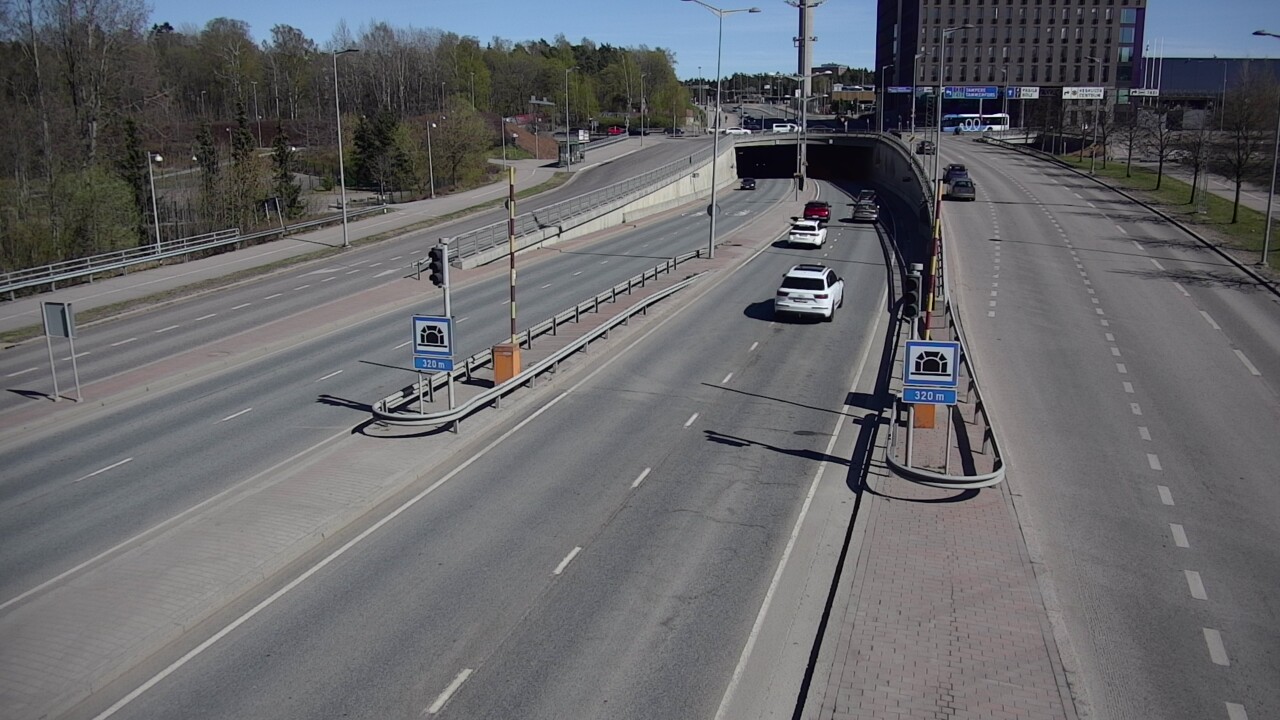 Kelikamerat Kuva Tie 100 Helsinki Hakamäentie, Kivihaan tunneli, länsi, Helsinki, Uusimaa