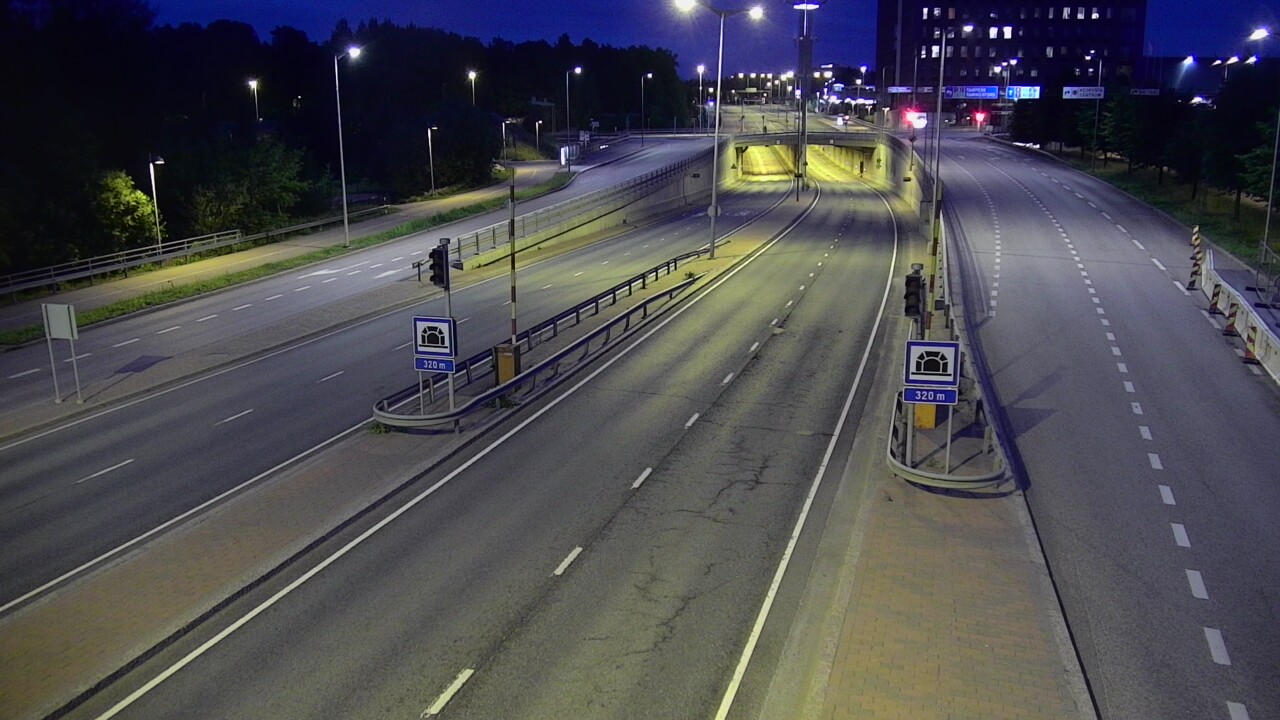 Kelikamerat Kuva Tie 100 Helsinki Hakamäentie, Kivihaan tunneli, länsi, Helsinki, Uusimaa