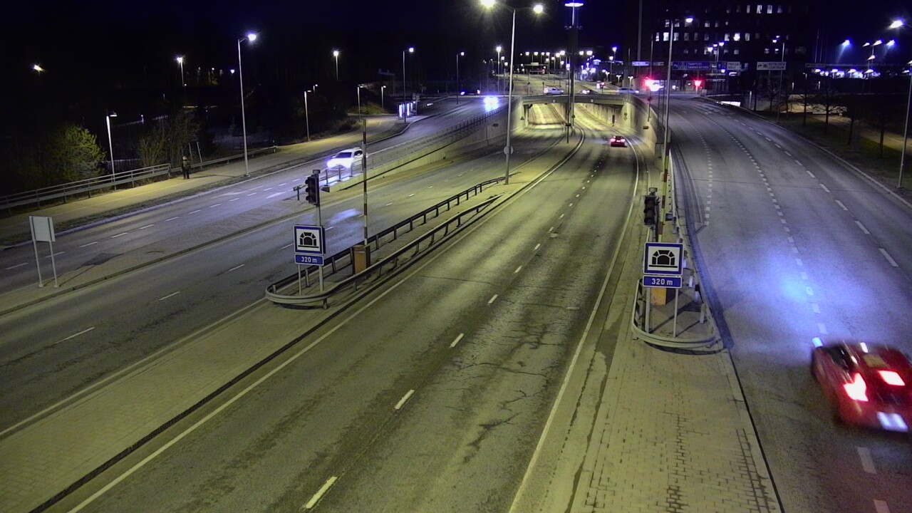Kelikamerat Kuva Tie 100 Helsinki Hakamäentie, Kivihaan tunneli, länsi, Helsinki, Uusimaa