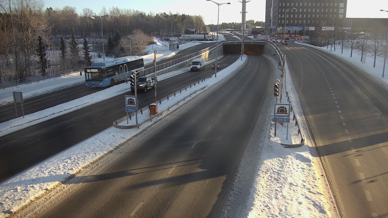 Kelikamerat Kuva Tie 100 Helsinki Hakamäentie, Kivihaan tunneli, länsi, Helsinki, Uusimaa