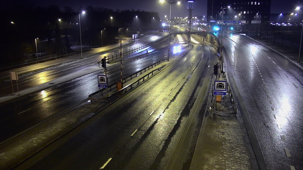 Kelikamerat Kuva Tie 100 Helsinki Hakamäentie, Kivihaan tunneli, länsi, Helsinki, Uusimaa