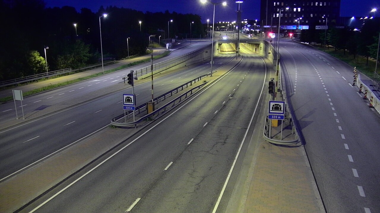 Kelikamerat Kuva Tie 100 Helsinki Hakamäentie, Kivihaan tunneli, länsi, Helsinki, Uusimaa