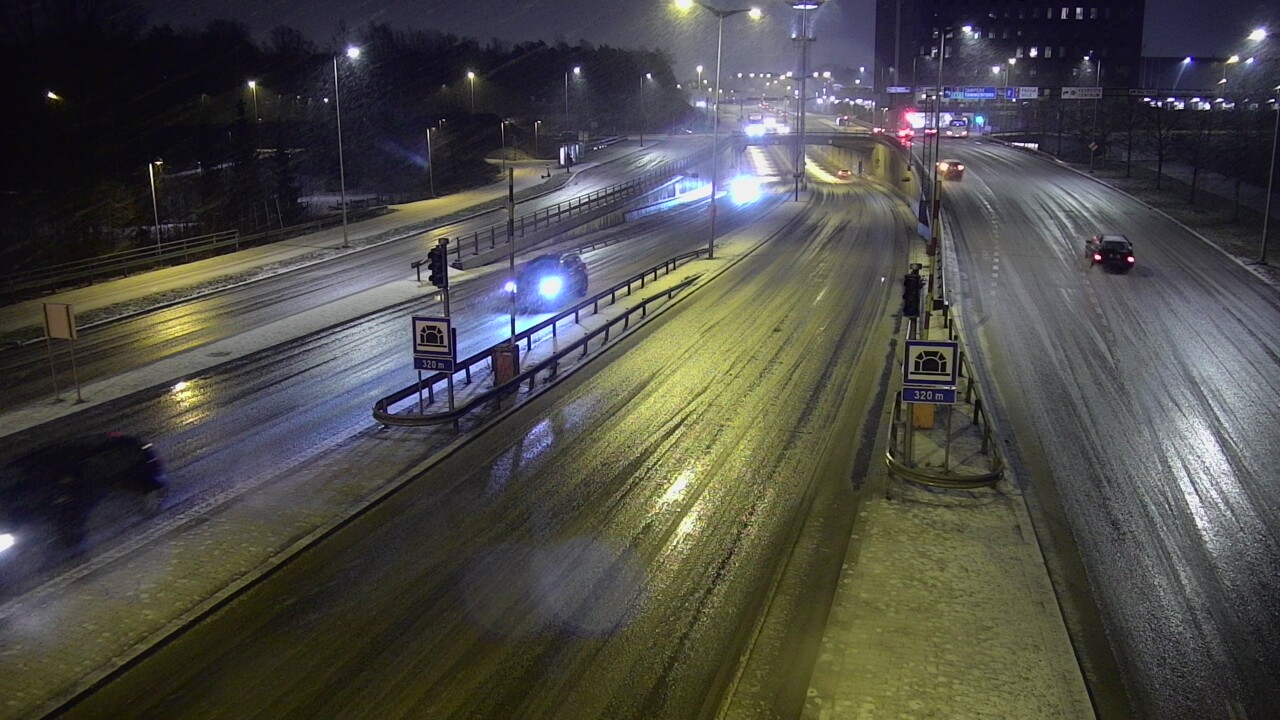 Kelikamerat Kuva Tie 100 Helsinki Hakamäentie, Kivihaan tunneli, länsi, Helsinki, Uusimaa