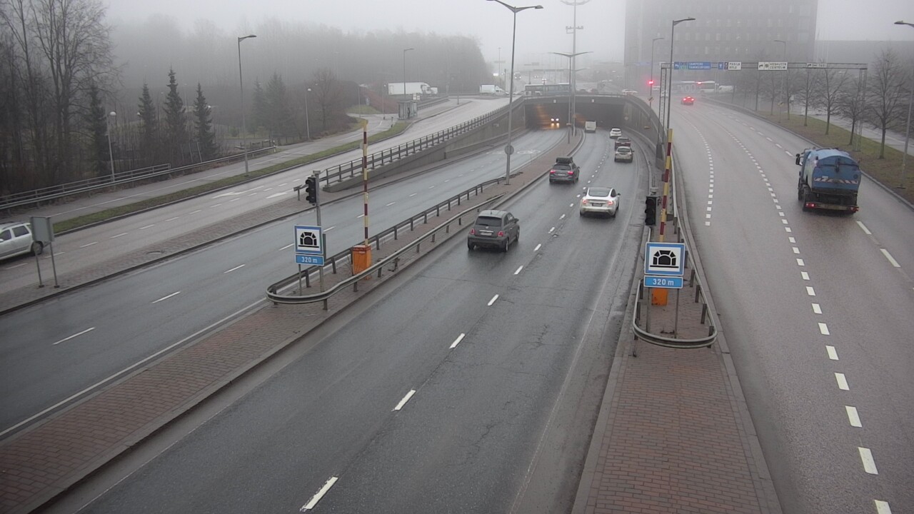 Kelikamerat Kuva Tie 100 Helsinki Hakamäentie, Kivihaan tunneli, länsi, Helsinki, Uusimaa