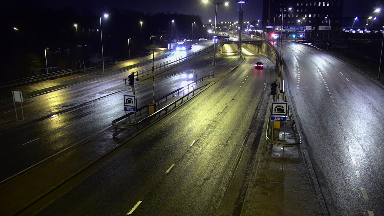 Kelikamerat Kuva Tie 100 Helsinki Hakamäentie, Kivihaan tunneli, länsi, Helsinki, Uusimaa